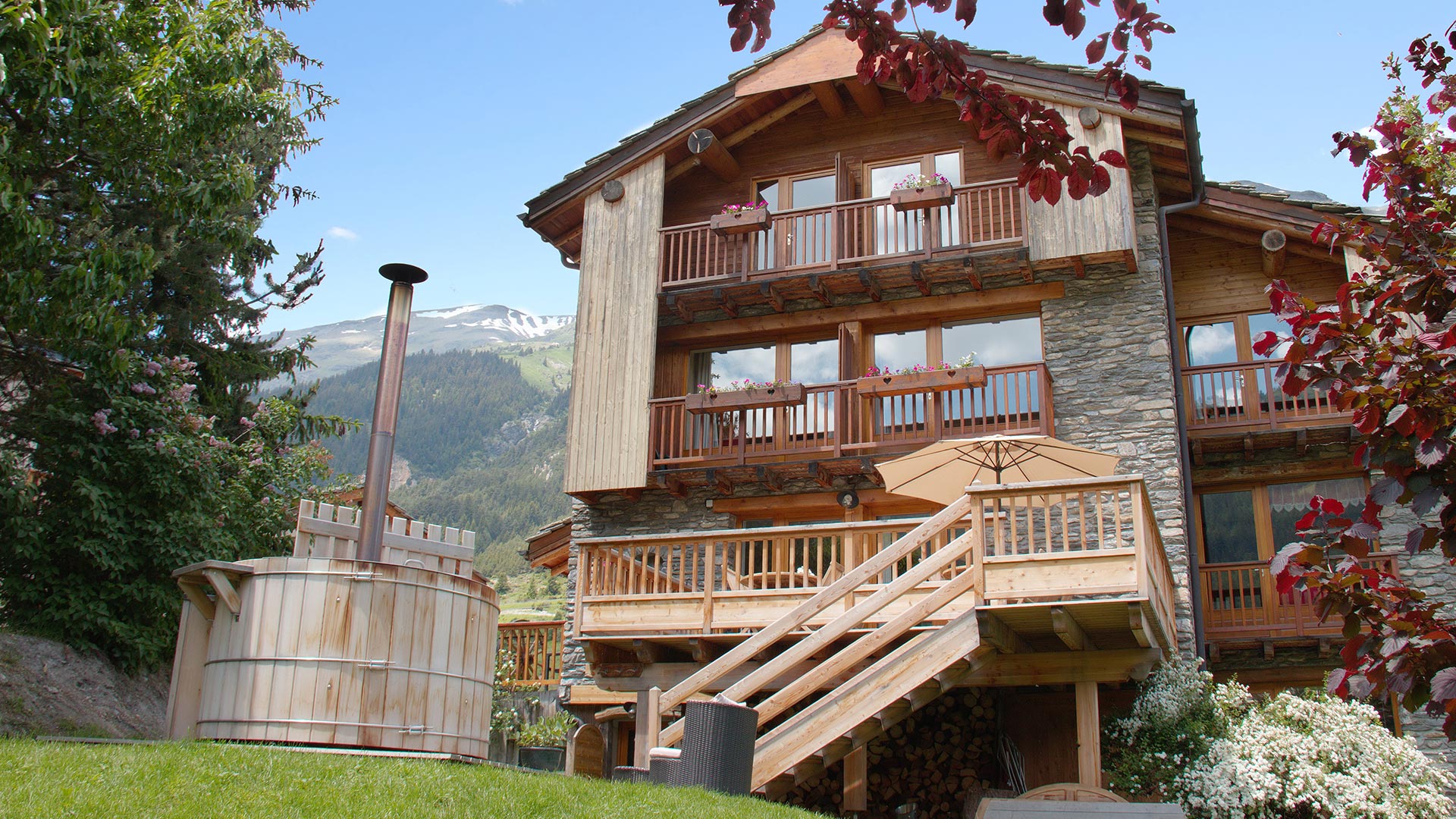 Le Moulin de Marie terrasse été 